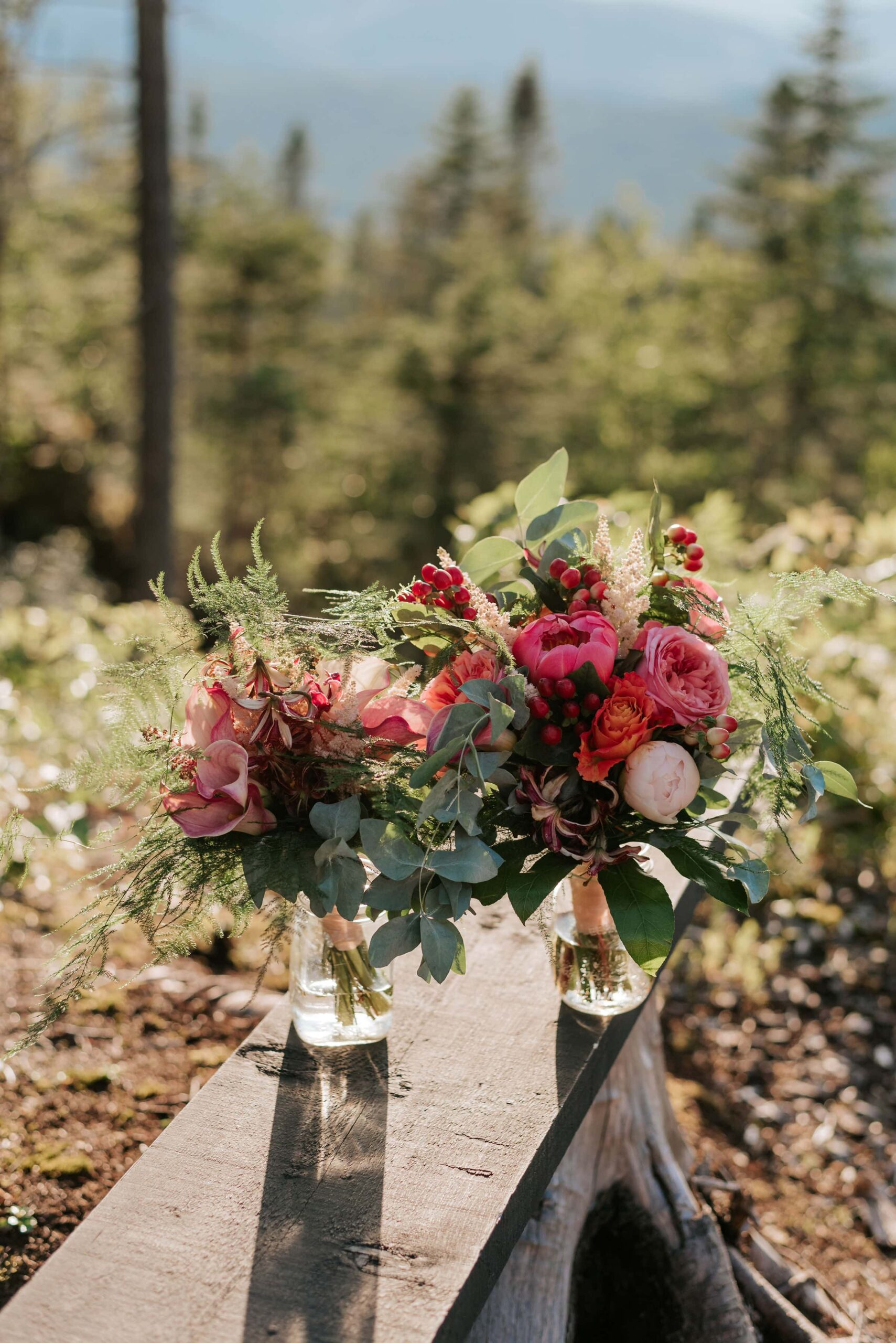 An Off-Grid Sunset Elopement in the Mountains of Québec – photo 4