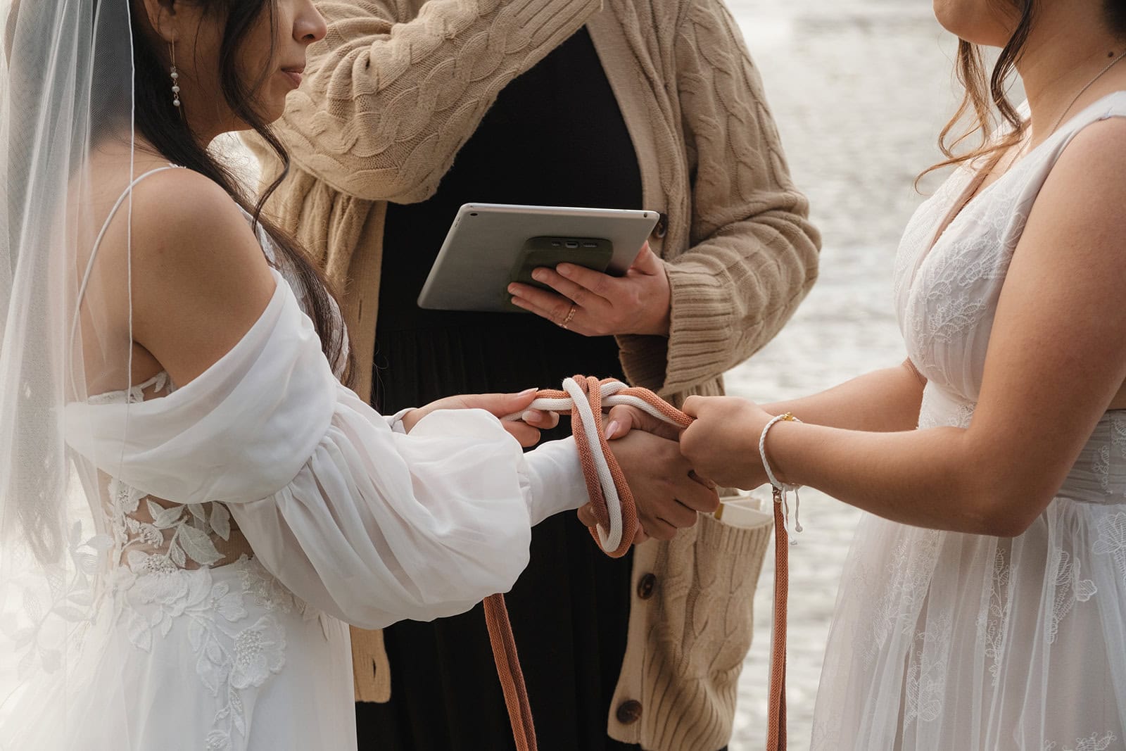 Muddy Dresses and Coastal Cabins: A Port Angeles Beach Elopement – photo 14