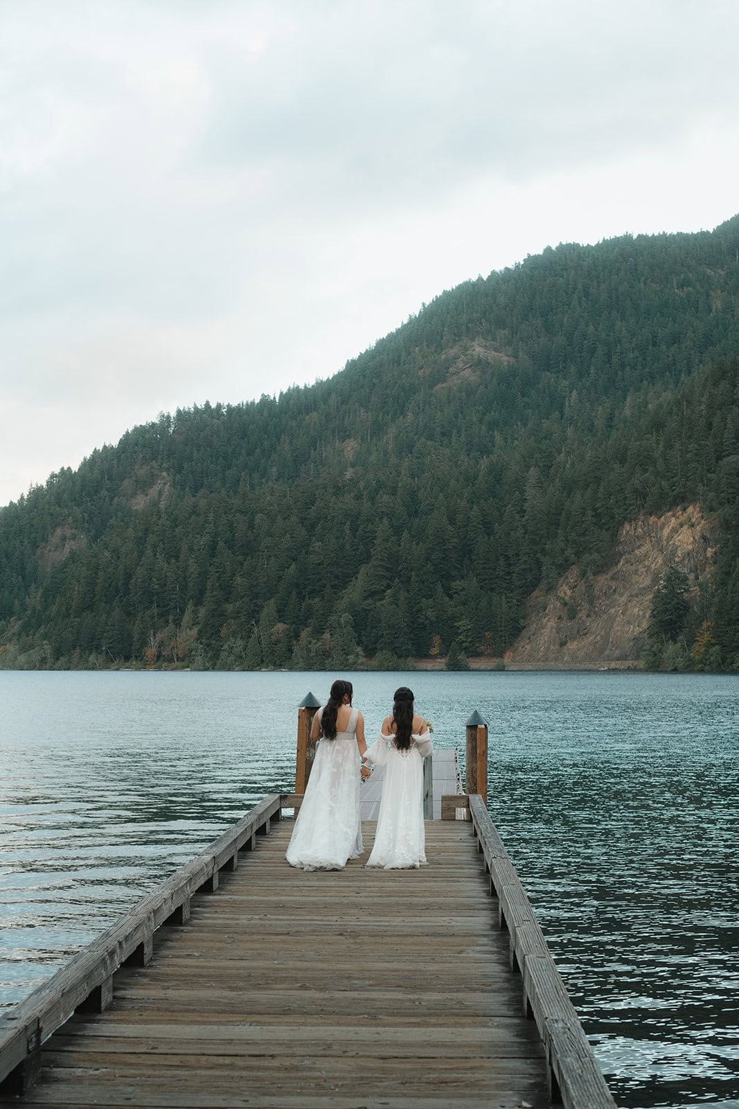 Muddy Dresses and Coastal Cabins: A Port Angeles Beach Elopement – photo 27
