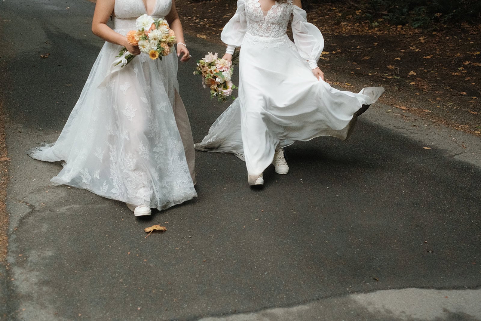 Muddy Dresses and Coastal Cabins: A Port Angeles Beach Elopement – photo 33