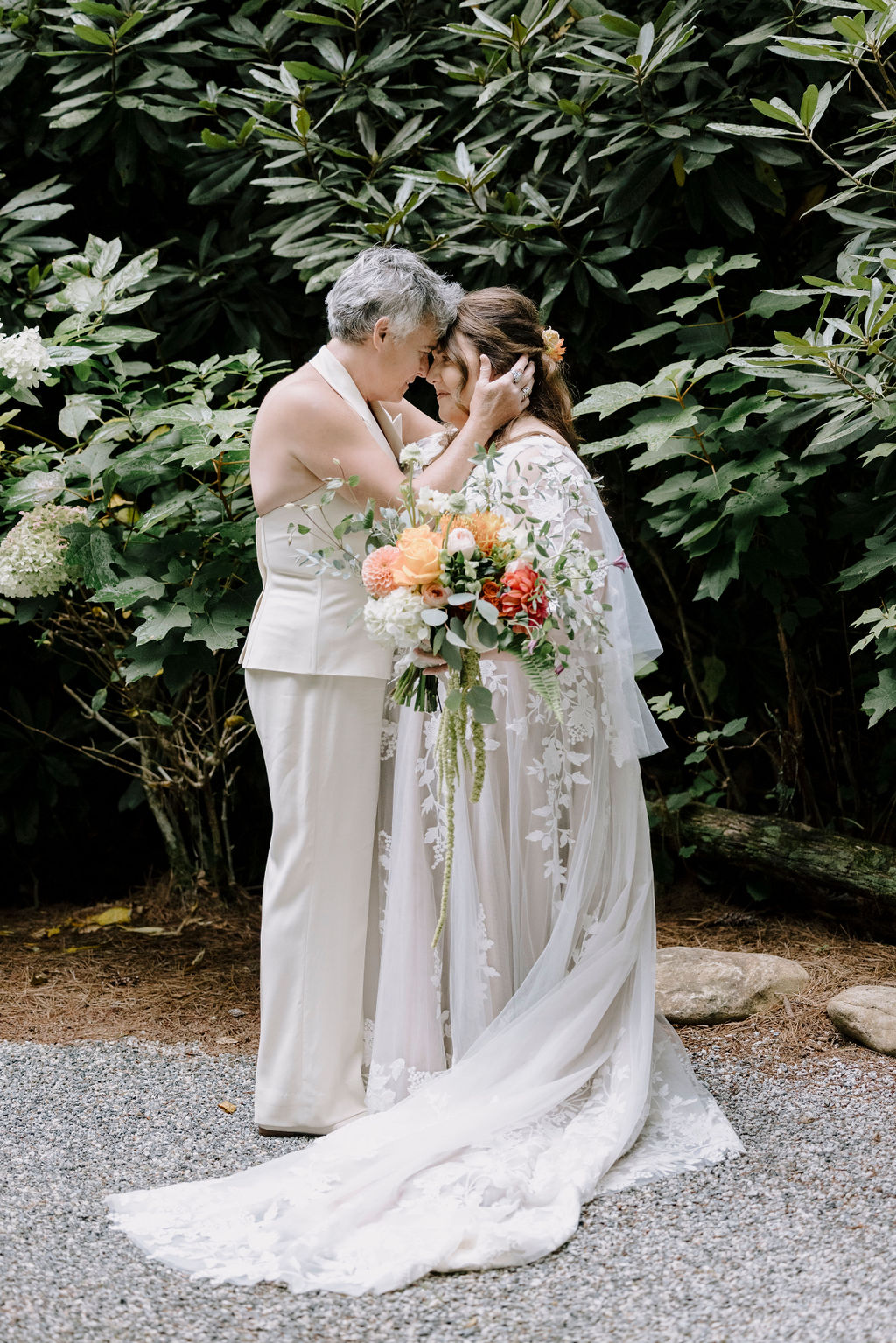Intimate Garden Wedding at a Family Home in Cashiers โ photo 6