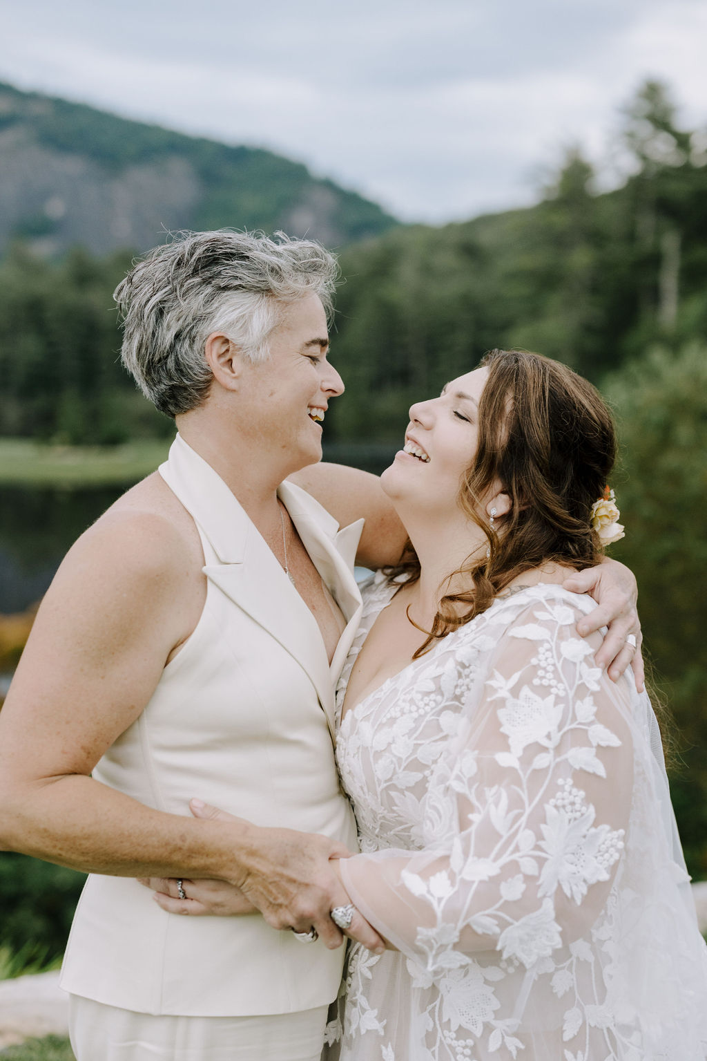 Intimate Garden Wedding at a Family Home in Cashiers โ photo 19