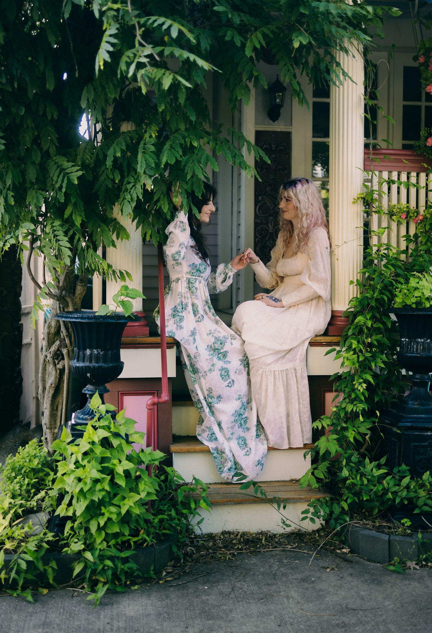 Eclectic Vintage Fashion for a Boardwalk Elopement in Asbury Park โ photo 16
