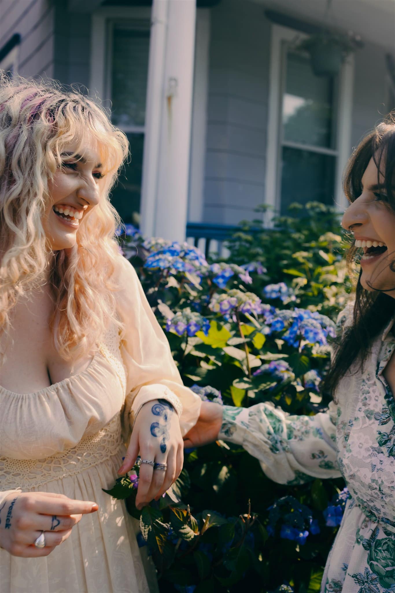 Eclectic Vintage Fashion for a Boardwalk Elopement in Asbury Park โ photo 27