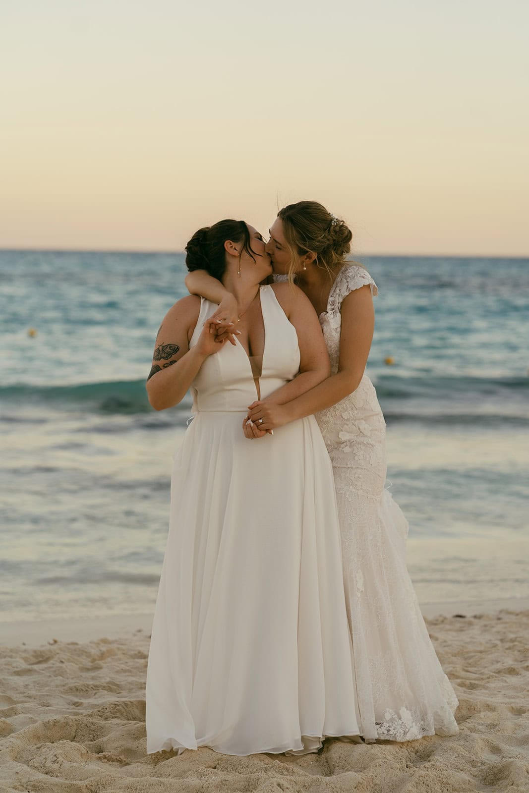 An Intimate Riviera Maya Wedding with Handwritten Vows and Barefoot Dancing – photo 3
