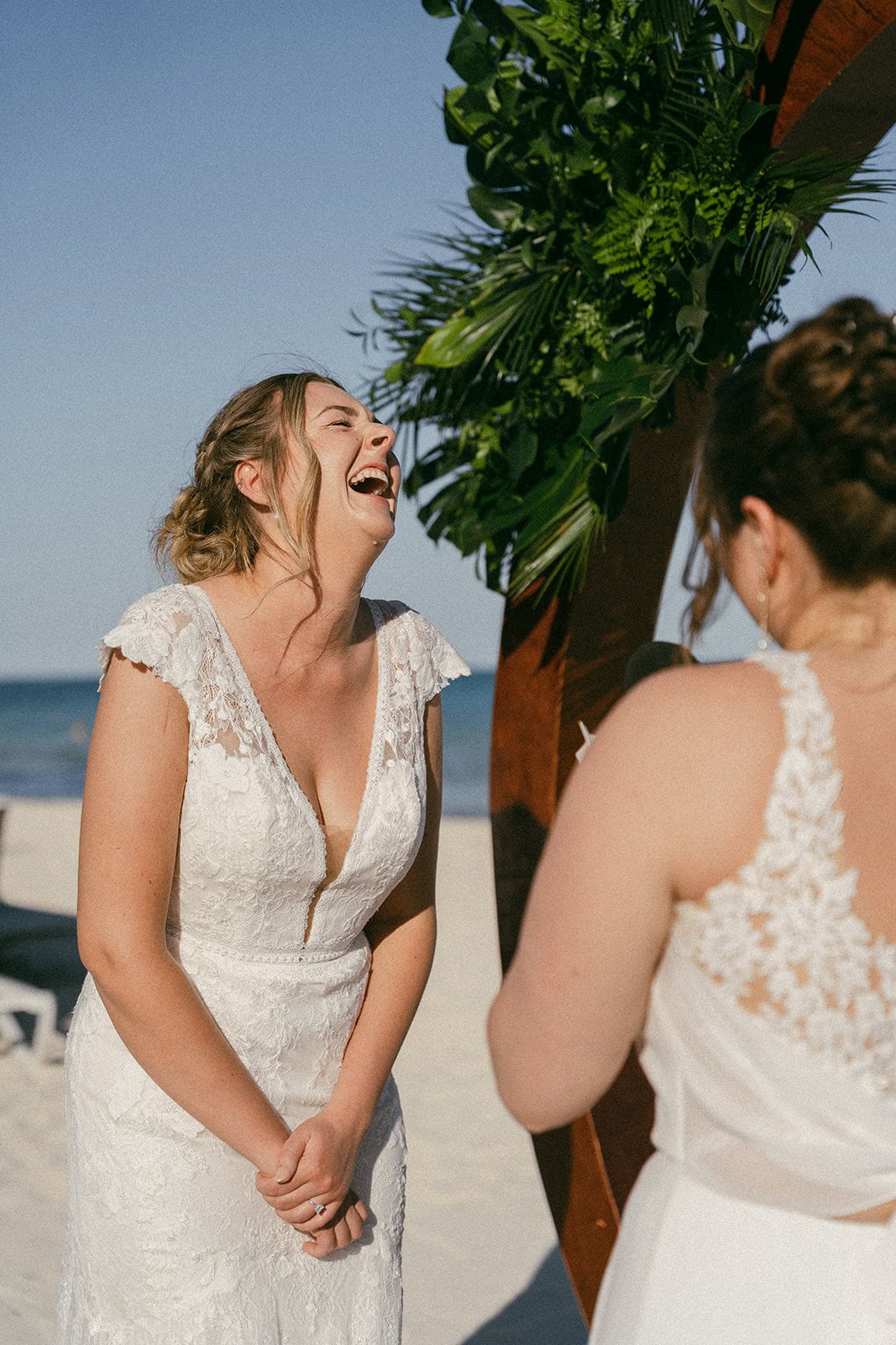 An Intimate Riviera Maya Wedding with Handwritten Vows and Barefoot Dancing – photo 12
