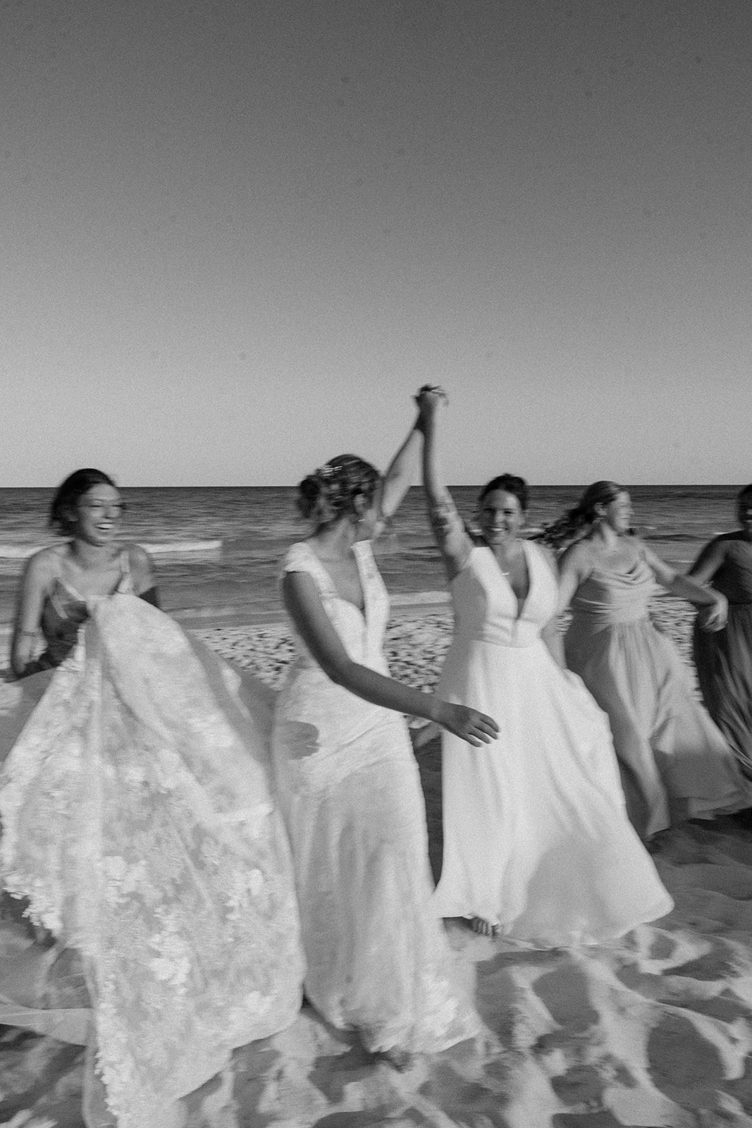 An Intimate Riviera Maya Wedding with Handwritten Vows and Barefoot Dancing – photo 18