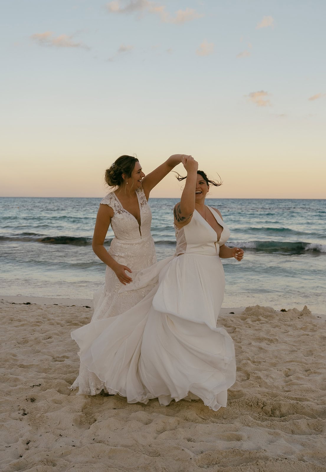 An Intimate Riviera Maya Wedding with Handwritten Vows and Barefoot Dancing – photo 20