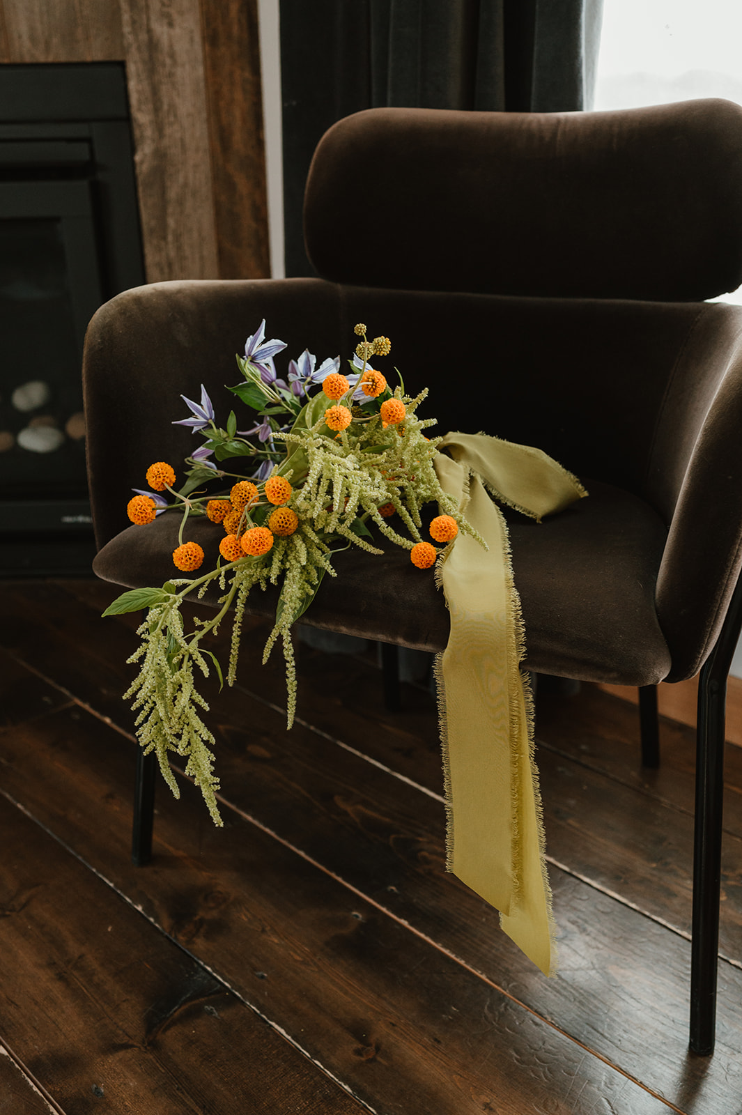 Playful Palettes and Bold Design at an Oregon Waterfront Elopement – photo 5