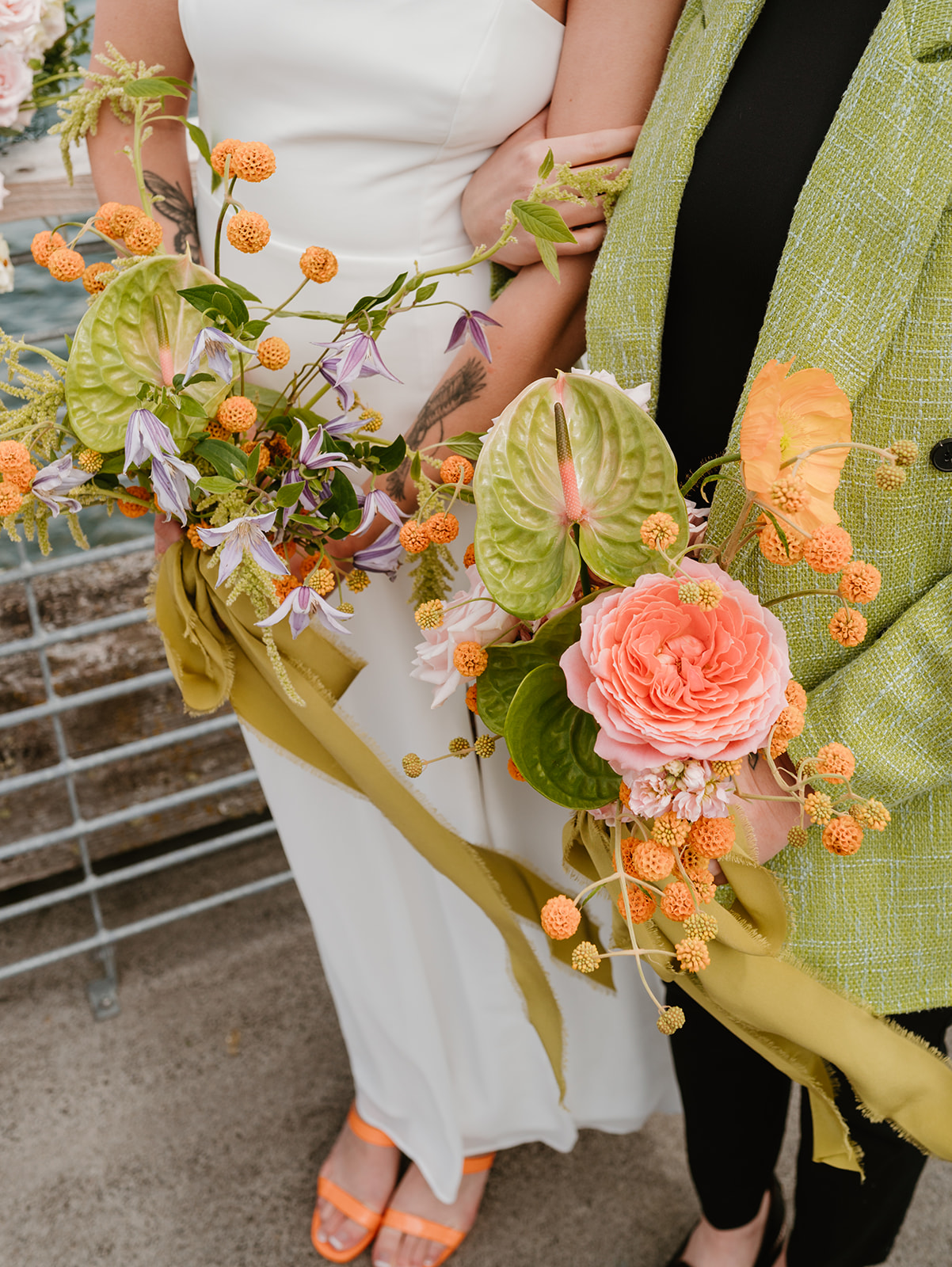 Playful Palettes and Bold Design at an Oregon Waterfront Elopement – photo 9