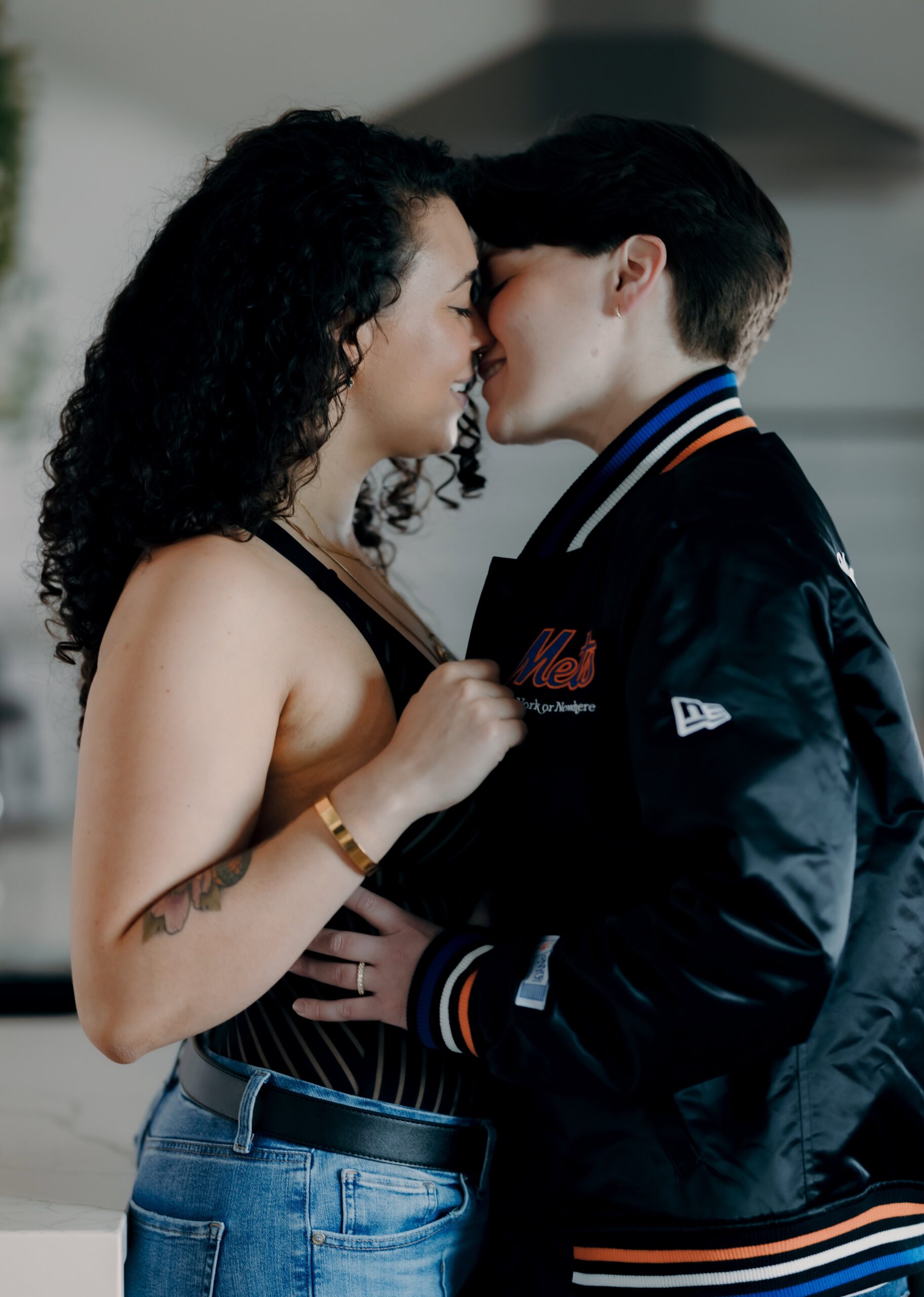 From Bumble to the Shore: A New Jersey Cabin Engagement – photo 3