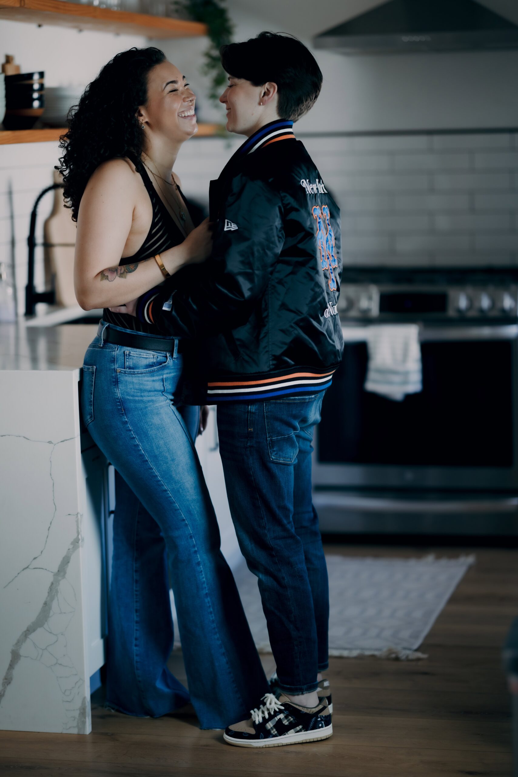 From Bumble to the Shore: A New Jersey Cabin Engagement – photo 4
