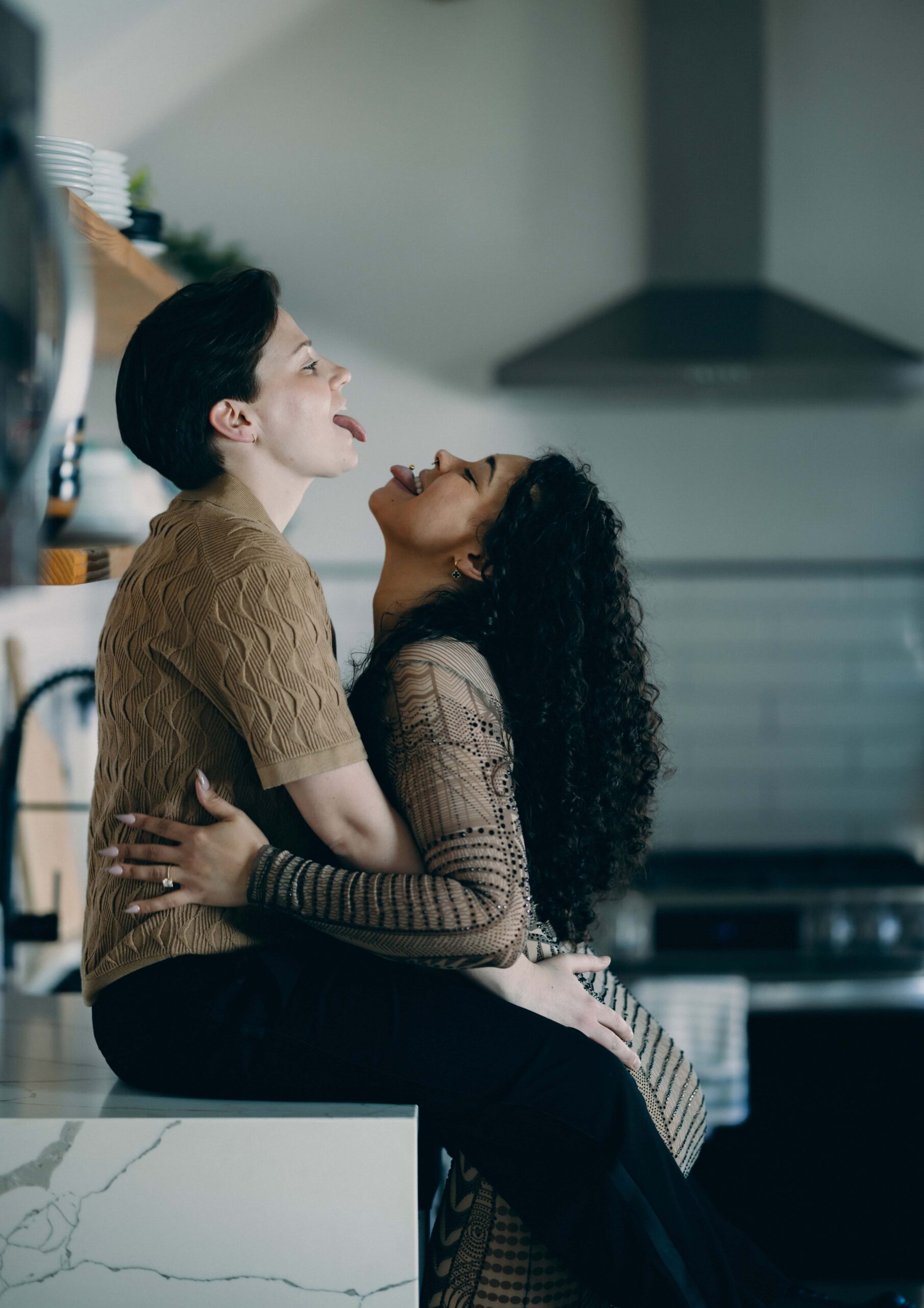 From Bumble to the Shore: A New Jersey Cabin Engagement – photo 14