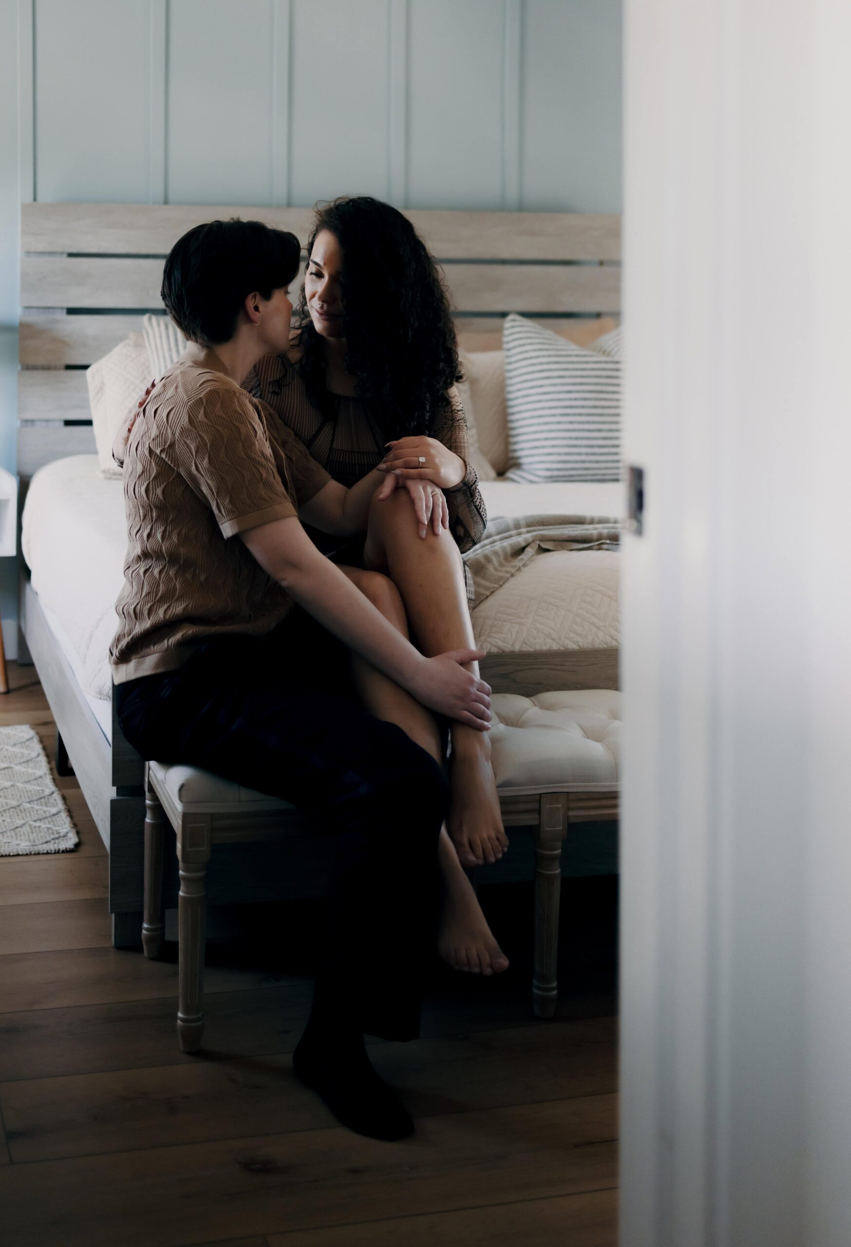 From Bumble to the Shore: A New Jersey Cabin Engagement – photo 17