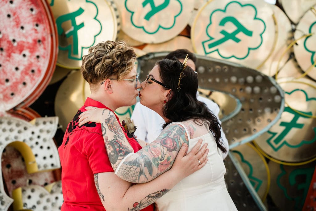 A Neon Museum Elopement with Elvis, Tattoos, and Vegas Lights – photo 4