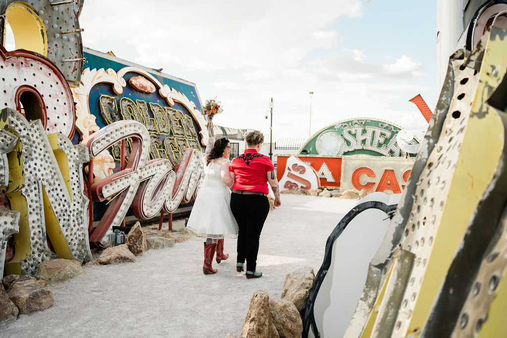 A Neon Museum Elopement with Elvis, Tattoos, and Vegas Lights – photo 7