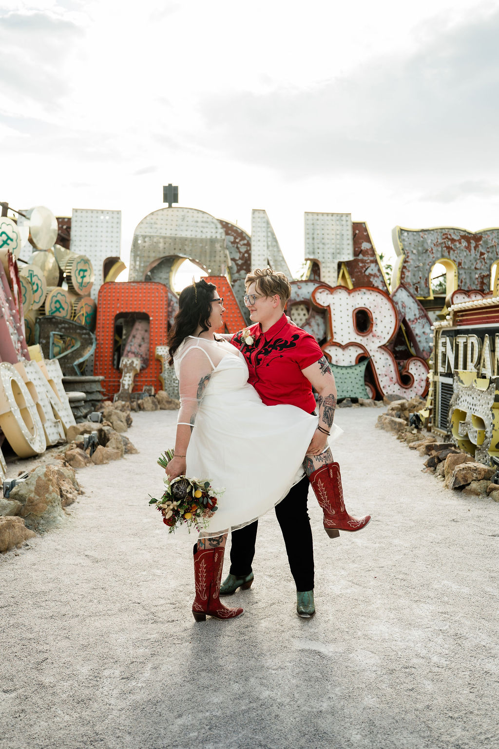 A Neon Museum Elopement with Elvis, Tattoos, and Vegas Lights – photo 10