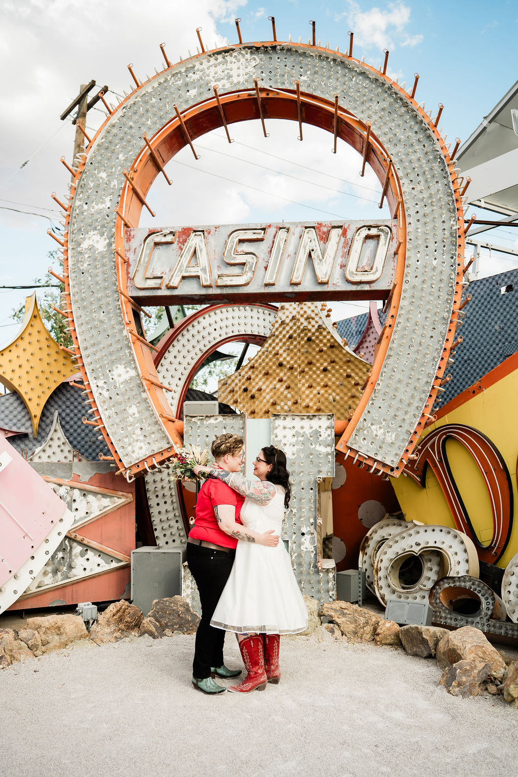 A Neon Museum Elopement with Elvis, Tattoos, and Vegas Lights – photo 13