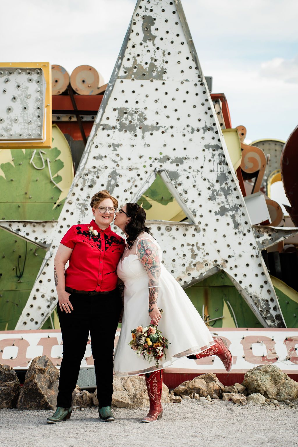 A Neon Museum Elopement with Elvis, Tattoos, and Vegas Lights – photo 15
