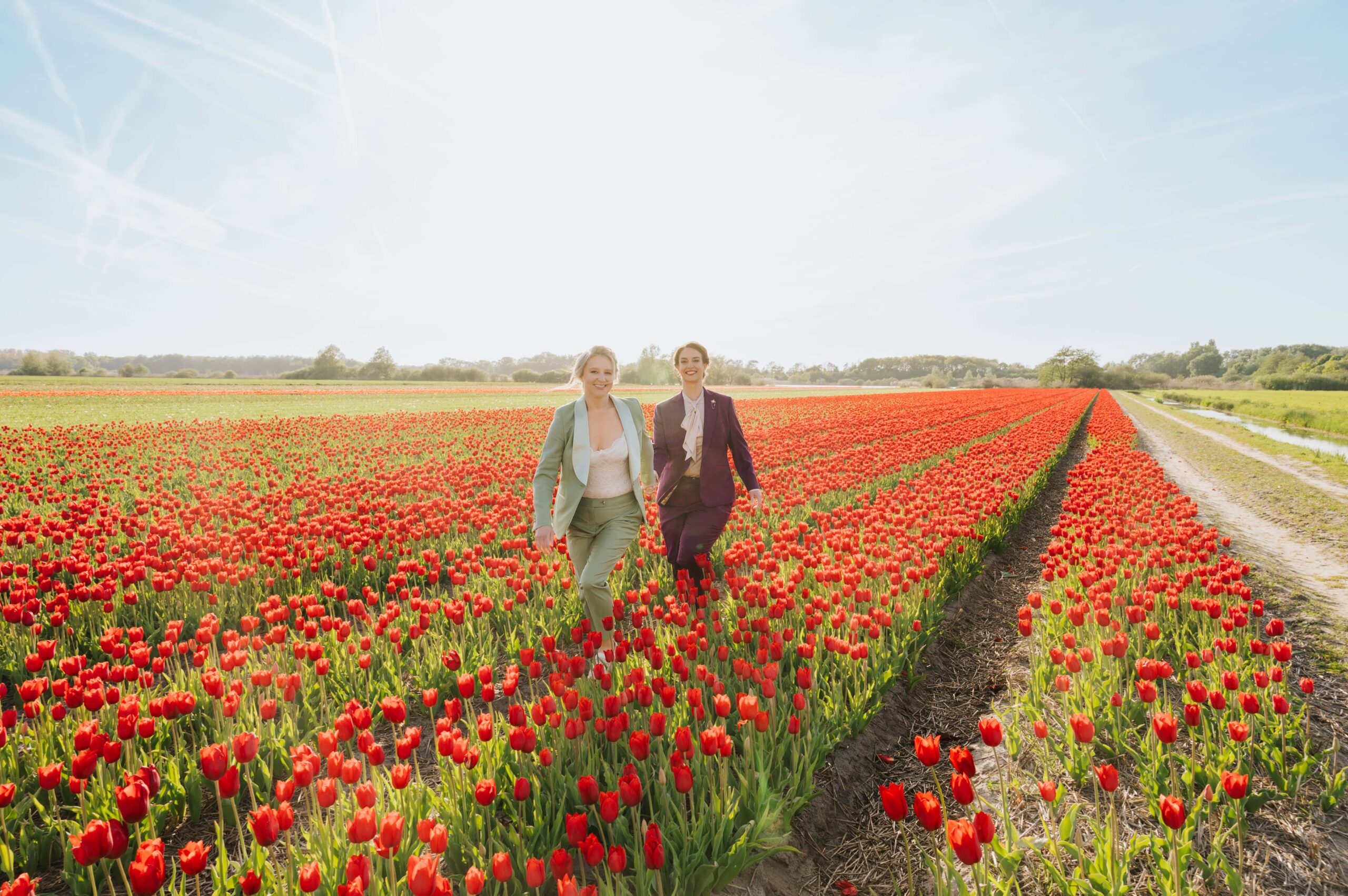 A Colorful Amsterdam Tulip Field Elopement โ photo 1