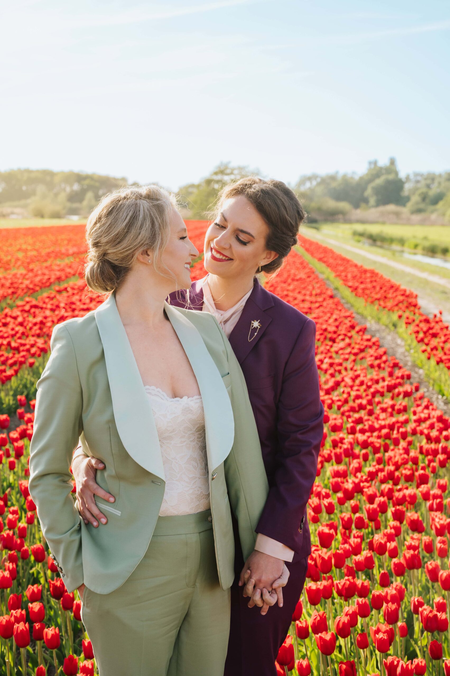 A Colorful Amsterdam Tulip Field Elopement โ photo 2