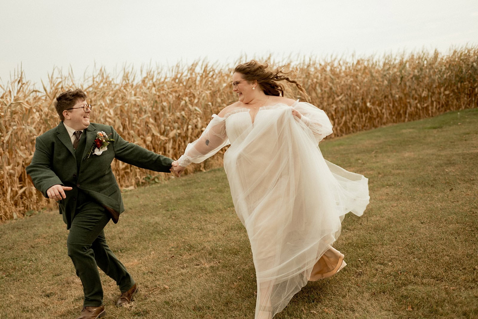 A Lord of the Rings Inspired Wedding at an Iowa Vineyard, image size:1600x1067