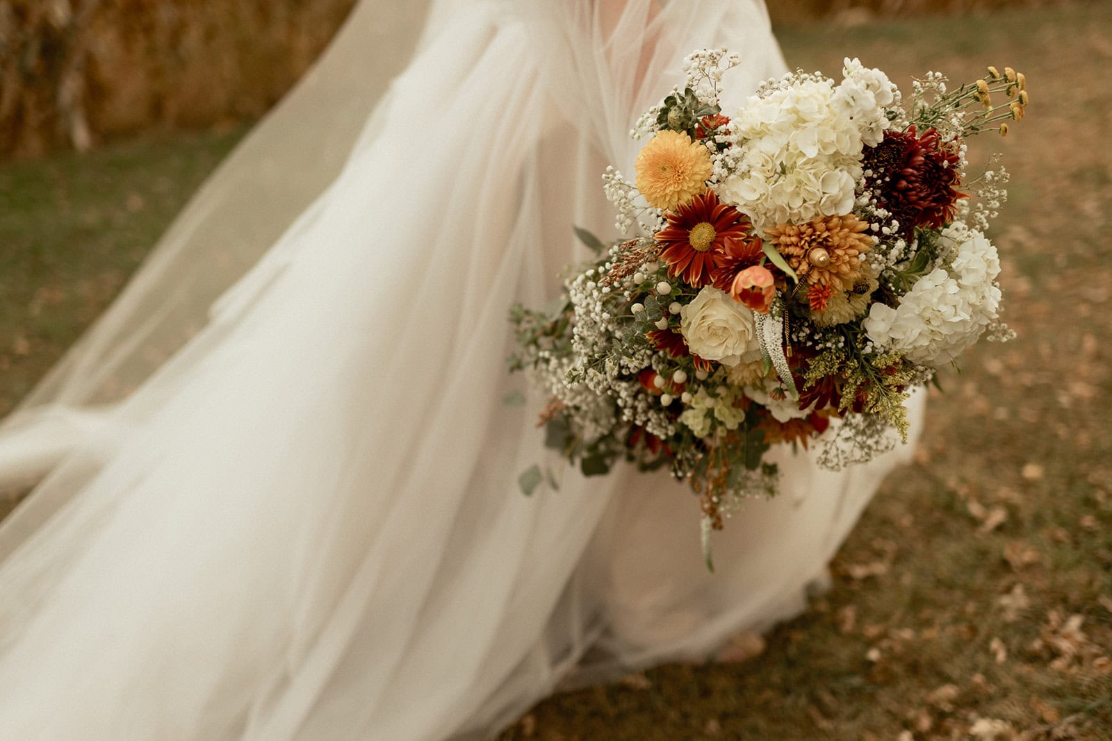 A Lord of the Rings Inspired Wedding at an Iowa Vineyard