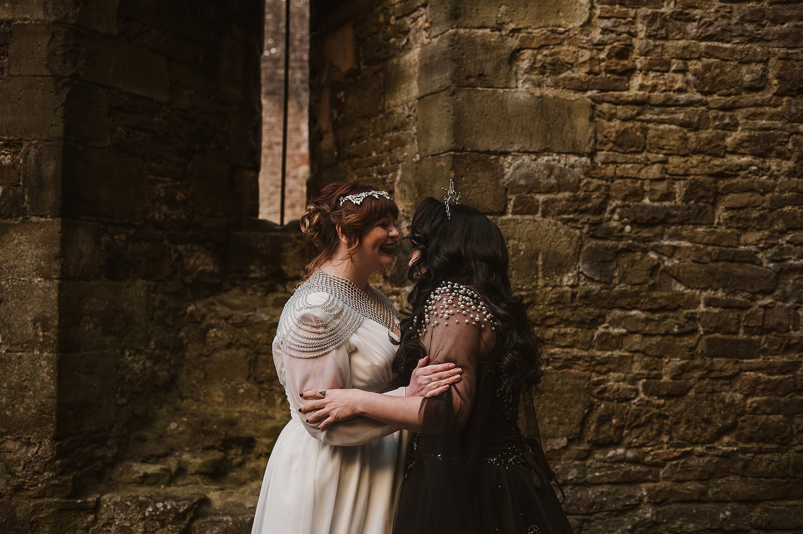 A Castlecore Romantasy Elopement at Bolton Castle – photo 4