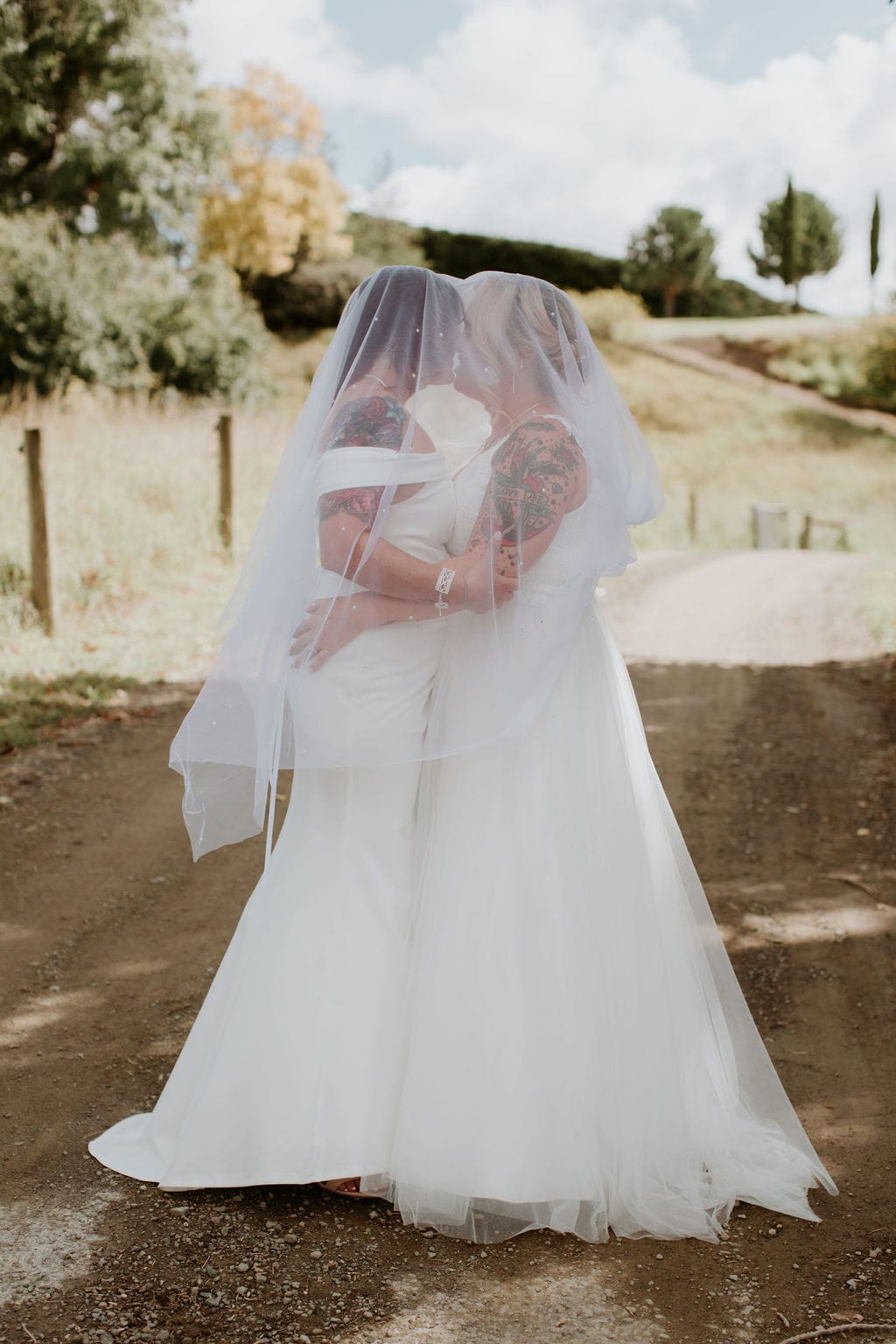 A North Canterbury Elopement Set Among the Vines – photo 9