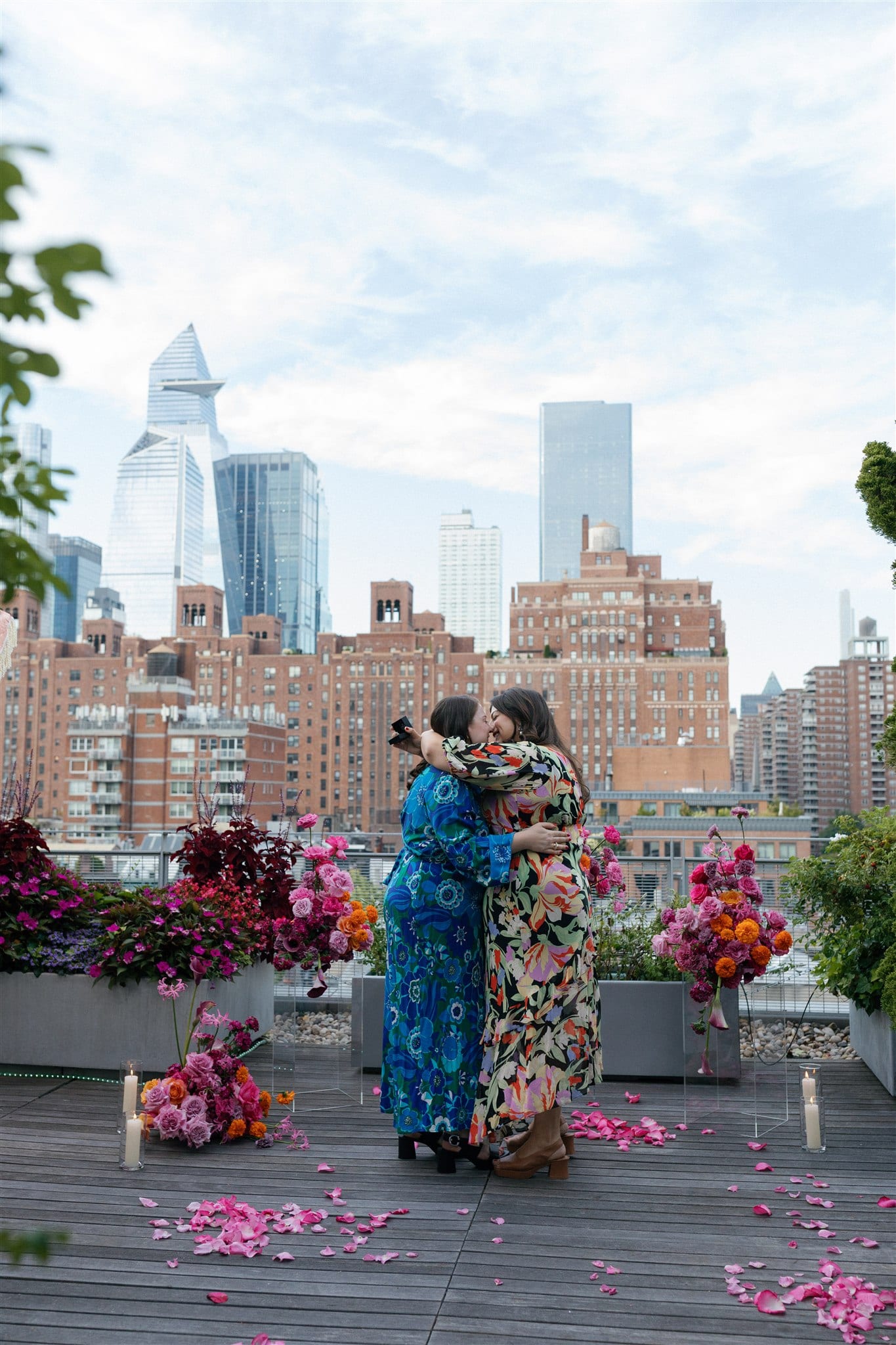 A Lesbian Flag Inspired Rooftop Proposal in NYC – photo 9