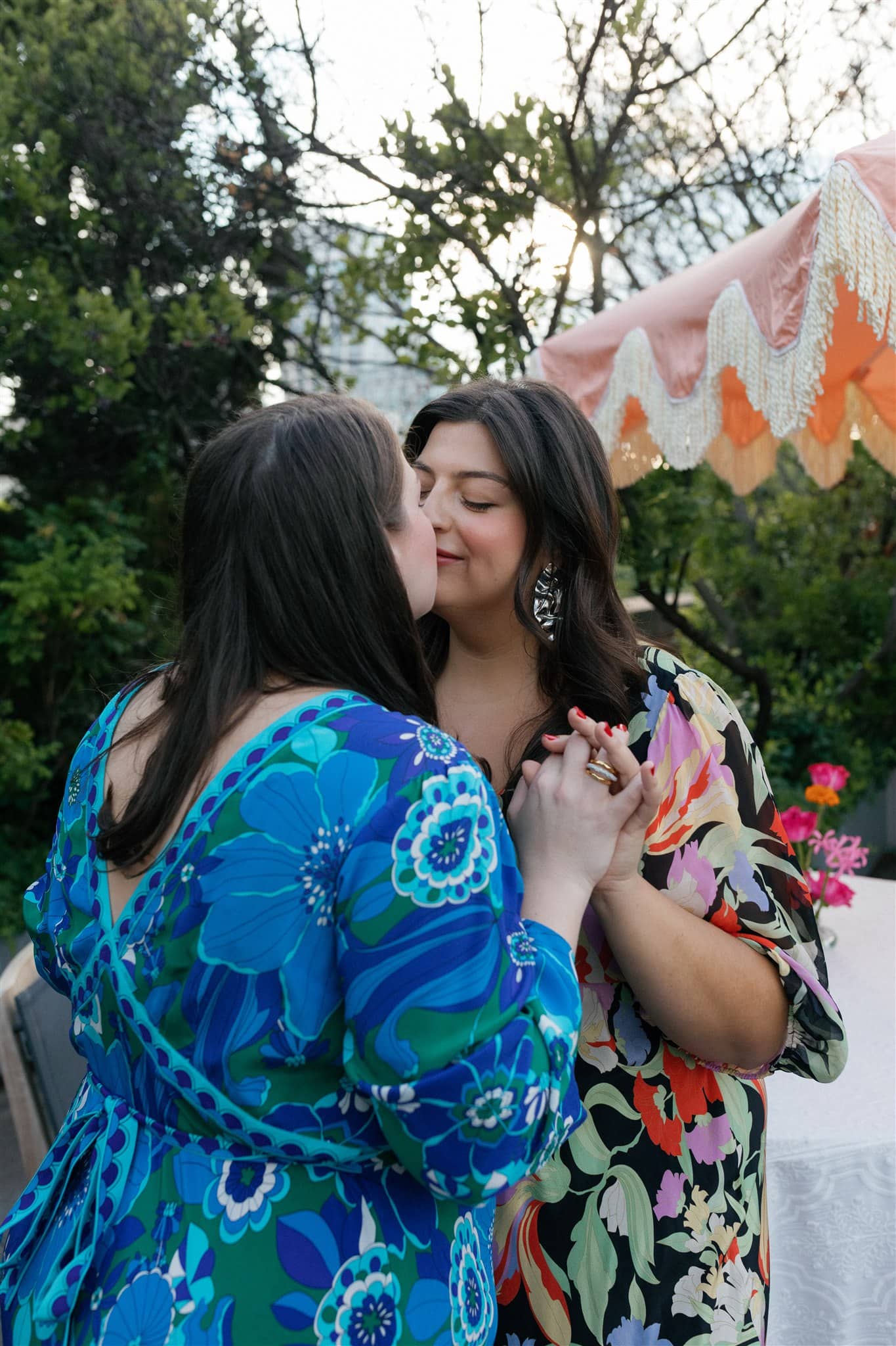 A Lesbian Flag Inspired Rooftop Proposal in NYC – photo 11