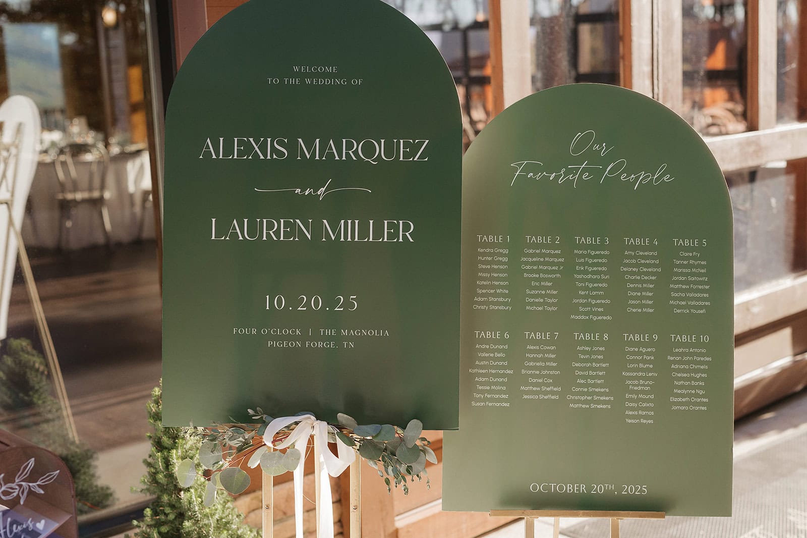 A Smoky Mountain Wedding with Cuban Food and a Packed Dance Floor – photo 22