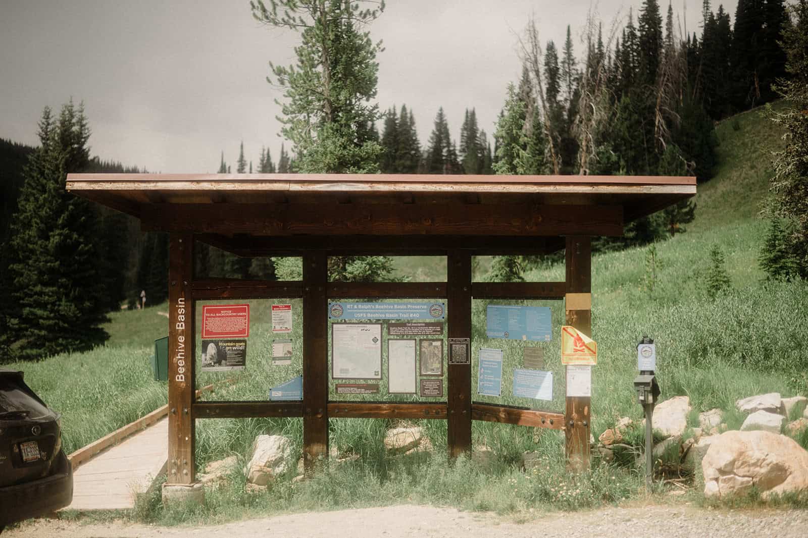 A Cozy Big Sky Hiking Engagement by Honeybee Weddings โ photo 1