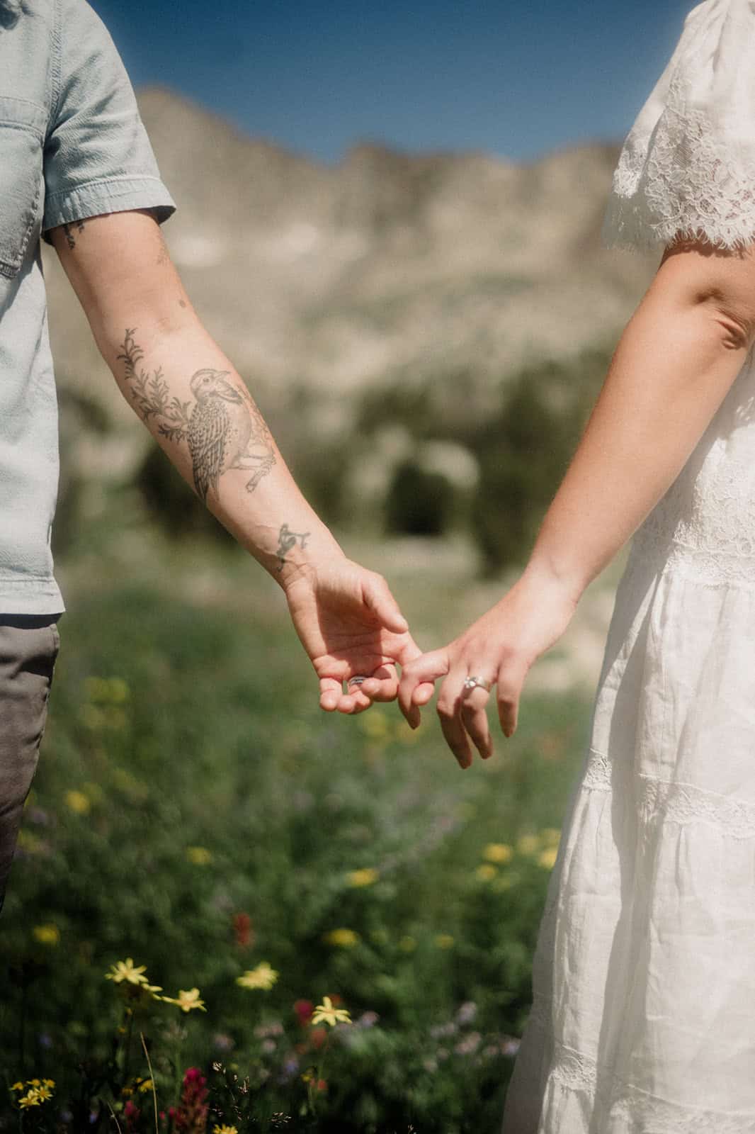 A Cozy Big Sky Hiking Engagement by Honeybee Weddings โ photo 10