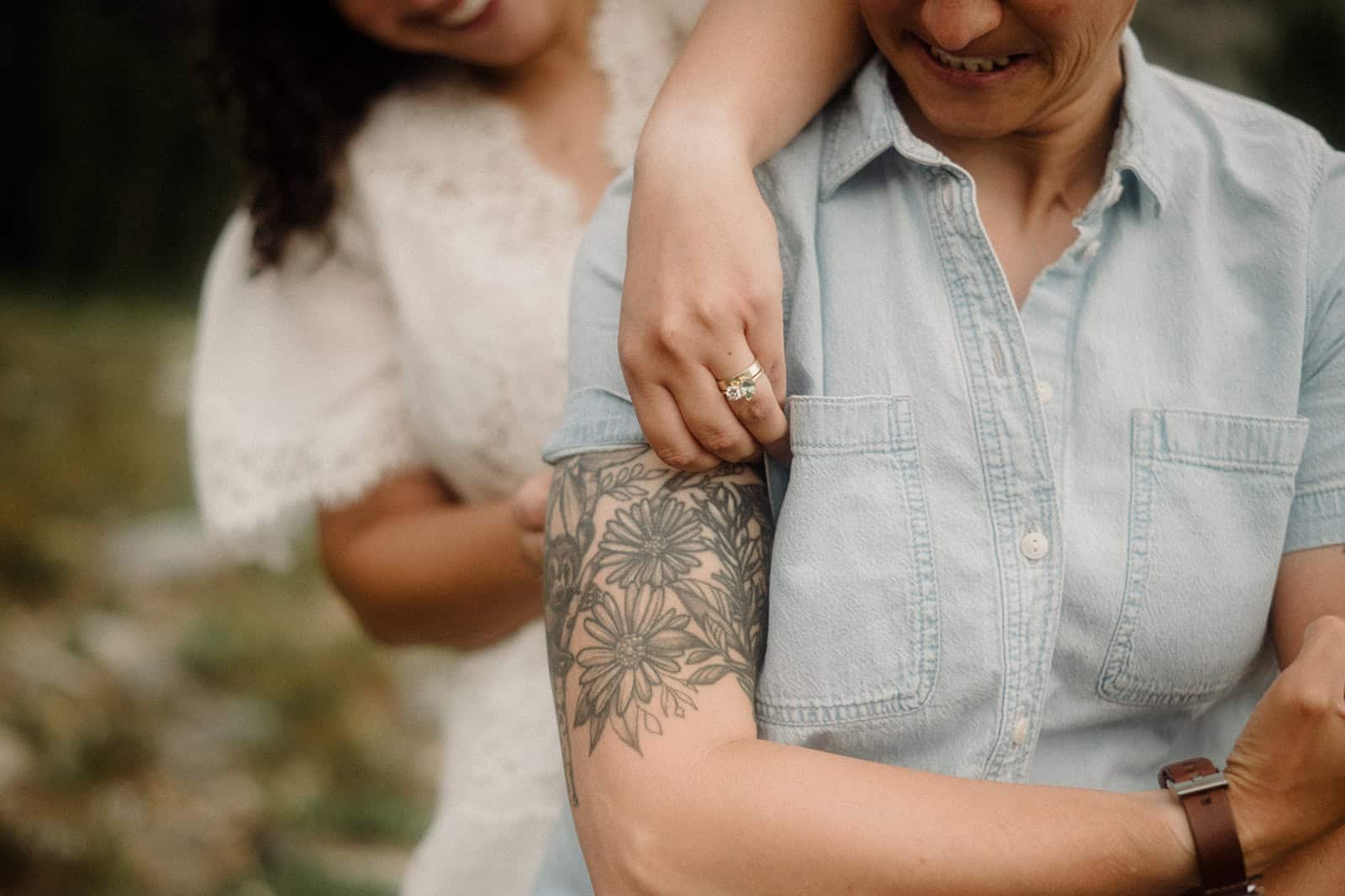 Lesbian Engagement Rings: Who Buys, Who Wears One and What to Choose