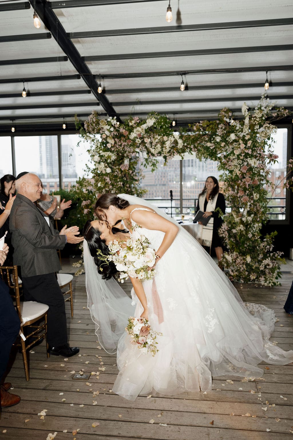 A Brooklyn Wedding with Jewish and Italian Family Traditions – photo 8