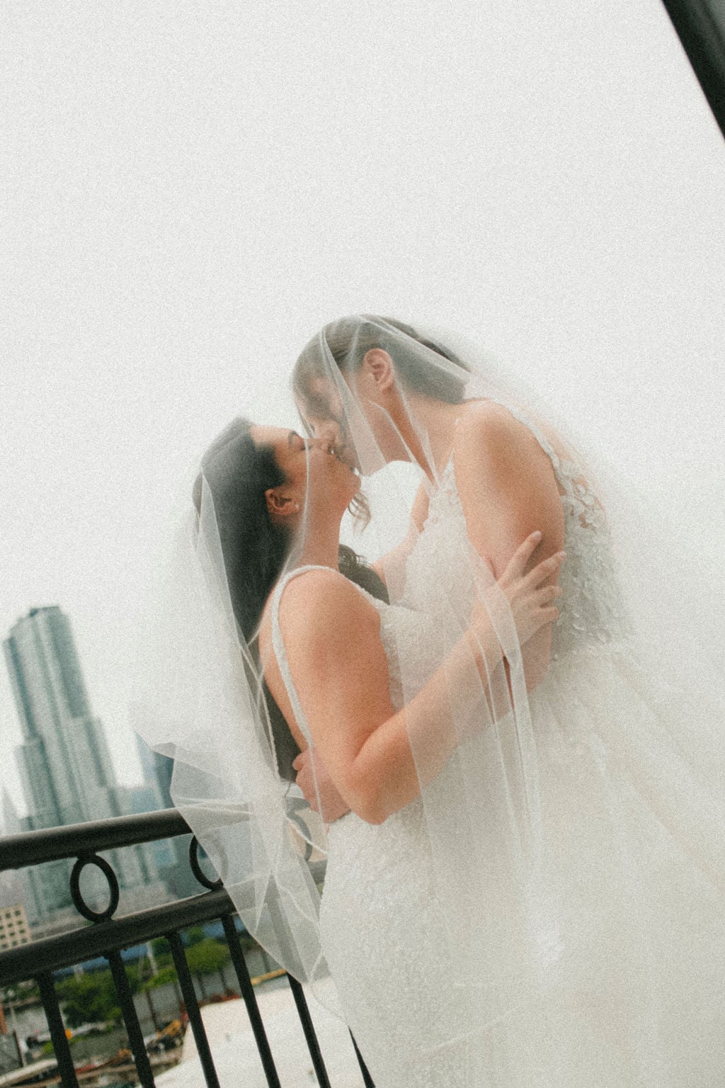 A Brooklyn Wedding with Jewish and Italian Family Traditions – photo 44