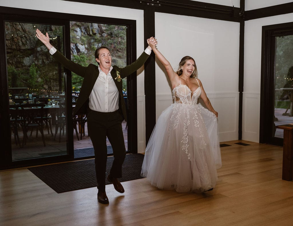 Drink Donkeys, Champagne, and a Colorado Wedding โ photo 30
