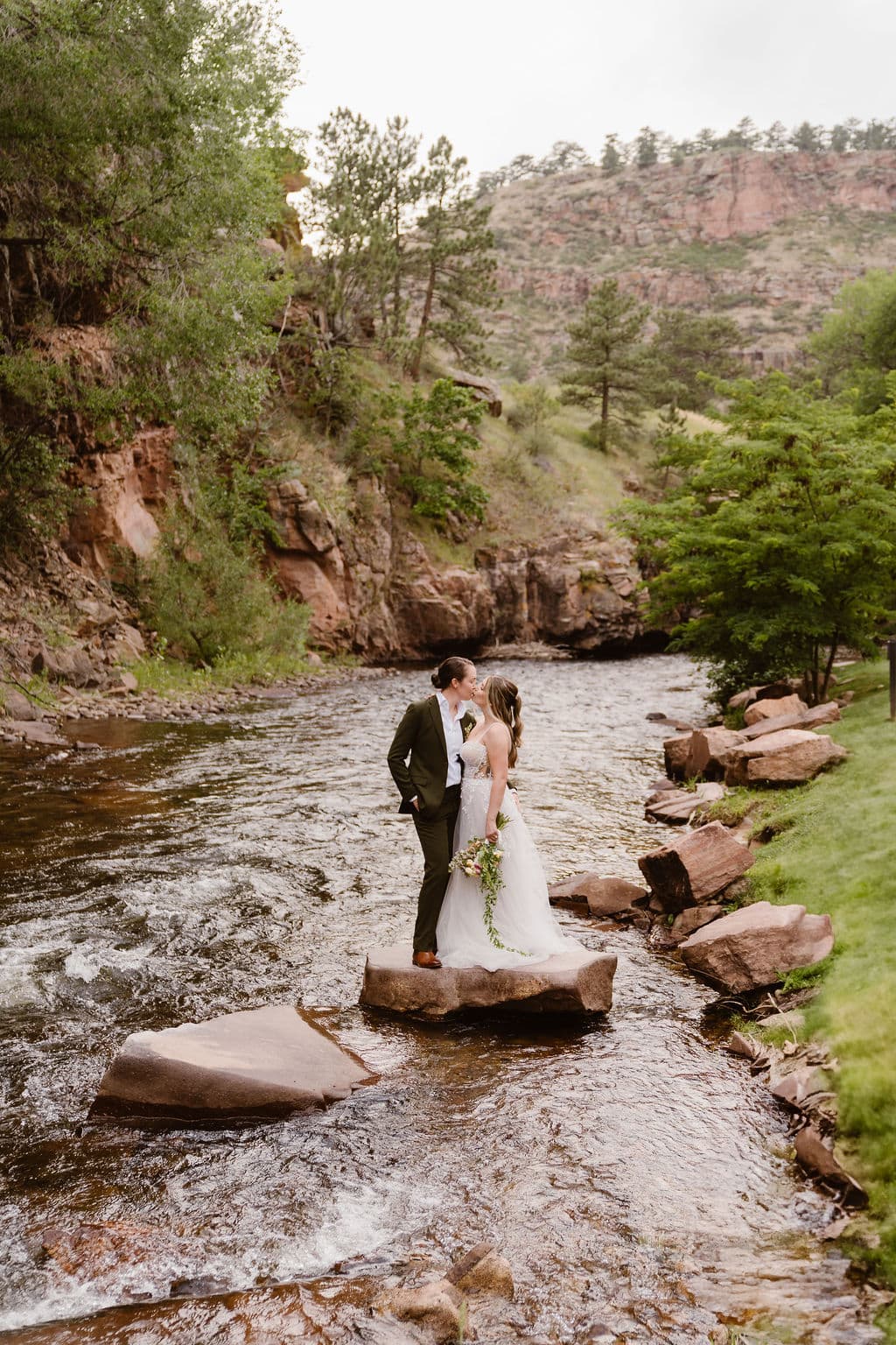 Drink Donkeys, Champagne, and a Colorado Wedding โ photo 19