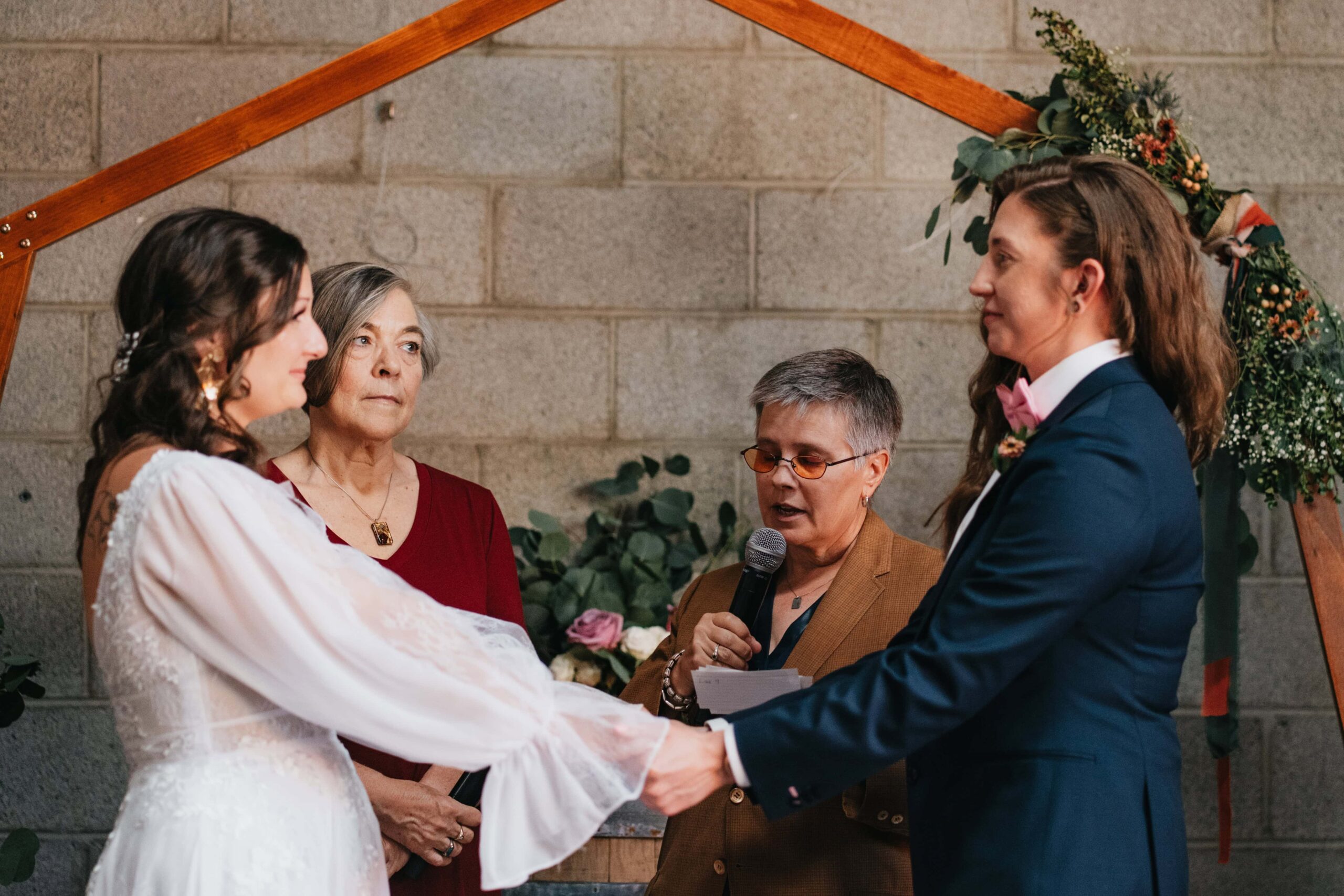 A Phoenix Brewery Wedding at Roses by the Stairs – photo 11