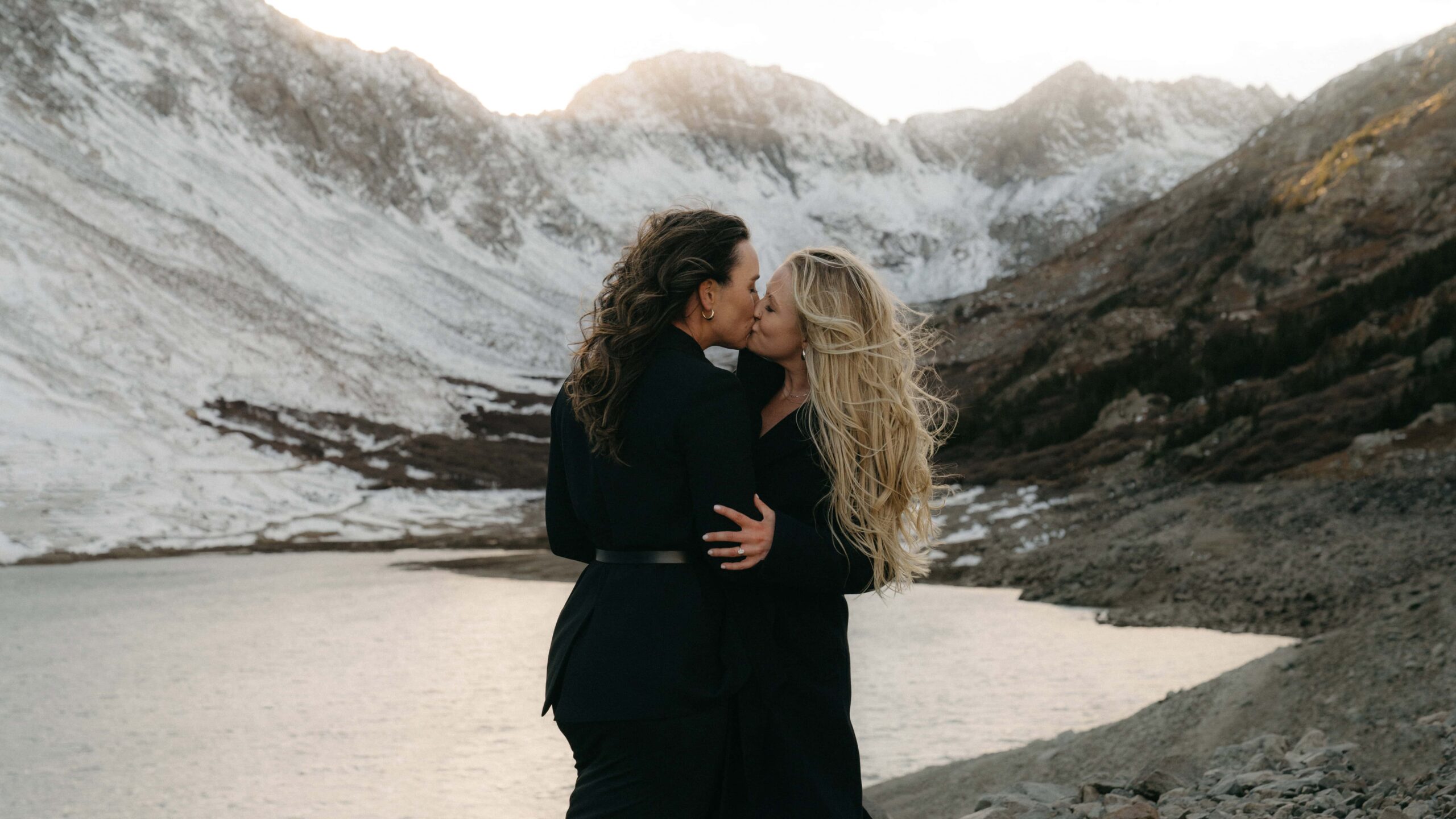 A Creekside Picnic, a Secret Deck of Cards, and a Colorado Queer Engagement – photo 5